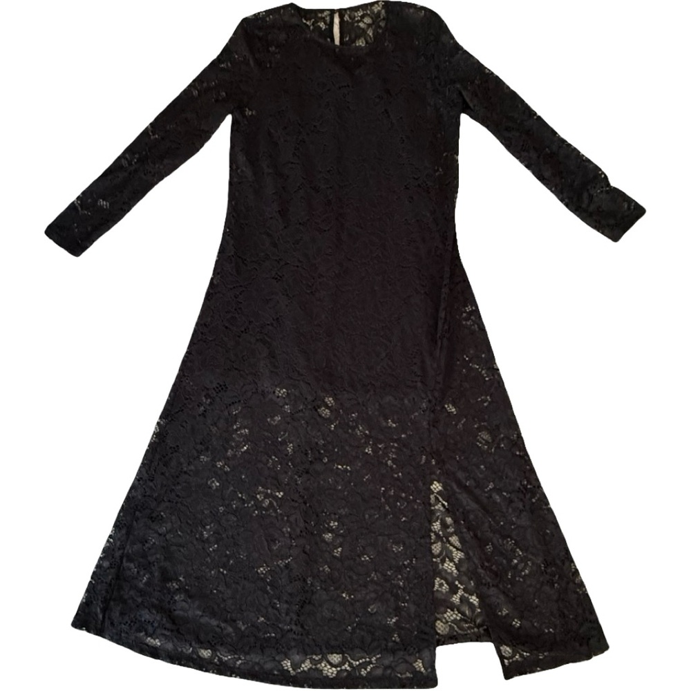 🖤 Future Collective Black Lace Dress – XS (Discontinued Style)